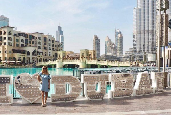 Is it safe to travel to Dubai as a single woman