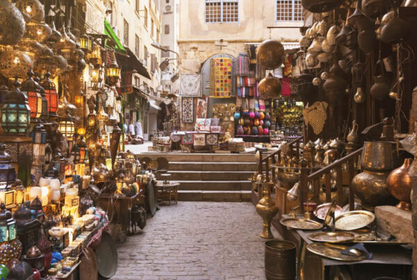Best souvenirs destination from buzzing Dubai